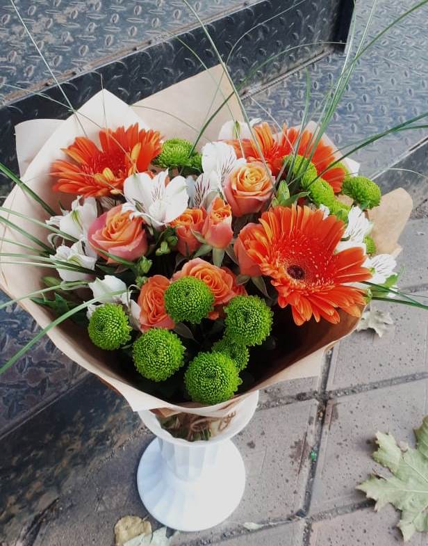 Букет цветов из: Герберы, Хризантемы, Альстромерии и Розы в Келермесской