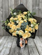 Букет цветов из:  Розы и Лизиантусы в Келермесской