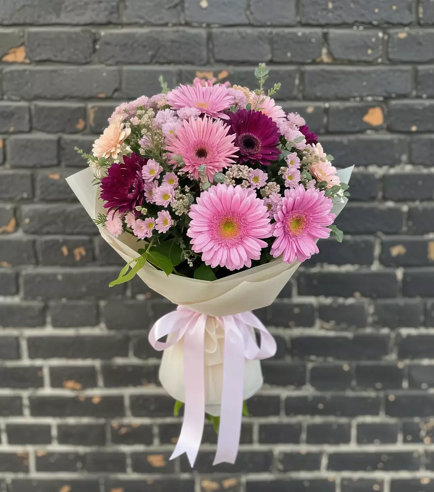 Букет цветов из: Герберы и Хризантемы в Келермесской
