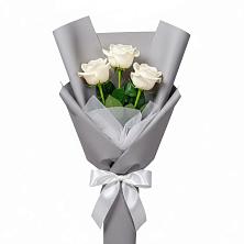 Букет 3 белые розы в Келермесской