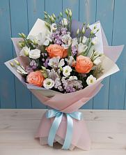 Букет цветов из:  Лизиантусы, Розы, Альстромерии и Гипсофила в Келермесской