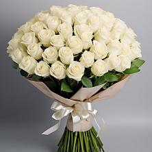 Букет 101 беля роза Белоснежка в Келермесской