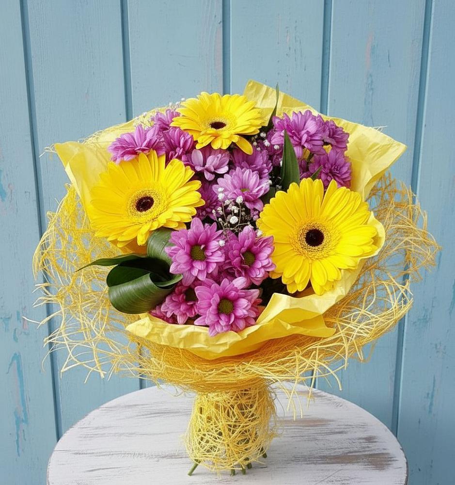 Букет цветов из: Хризантемы и Герберы в Келермесской