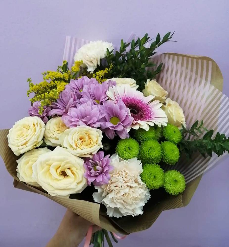 Букет цветов из: Хризантемы, Розы, Гвоздики и Герберы в Келермесской